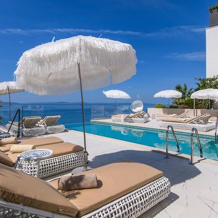 Gallery Luxury Suites & Rooms-Only Adults Split Exterior photo