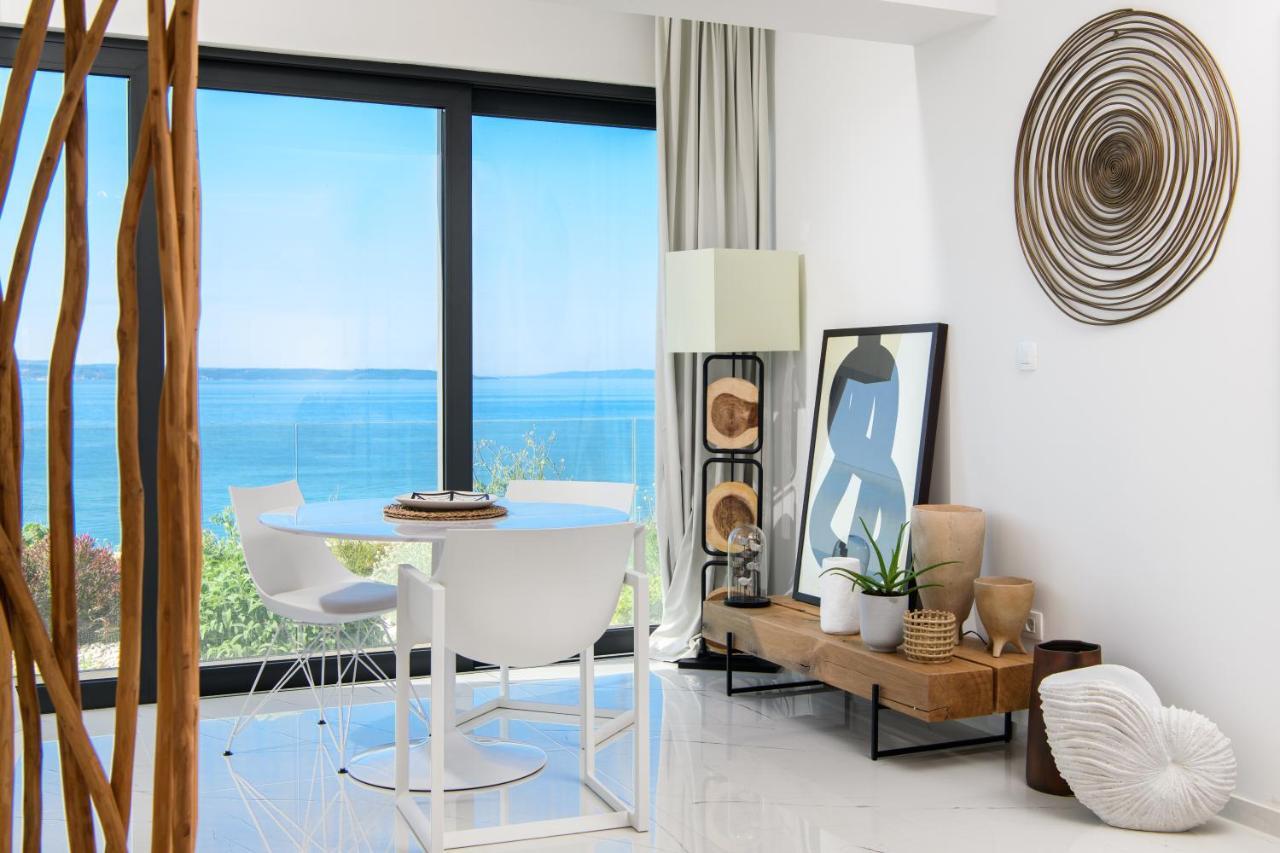 Gallery Luxury Suites & Rooms-Only Adults Split Exterior photo