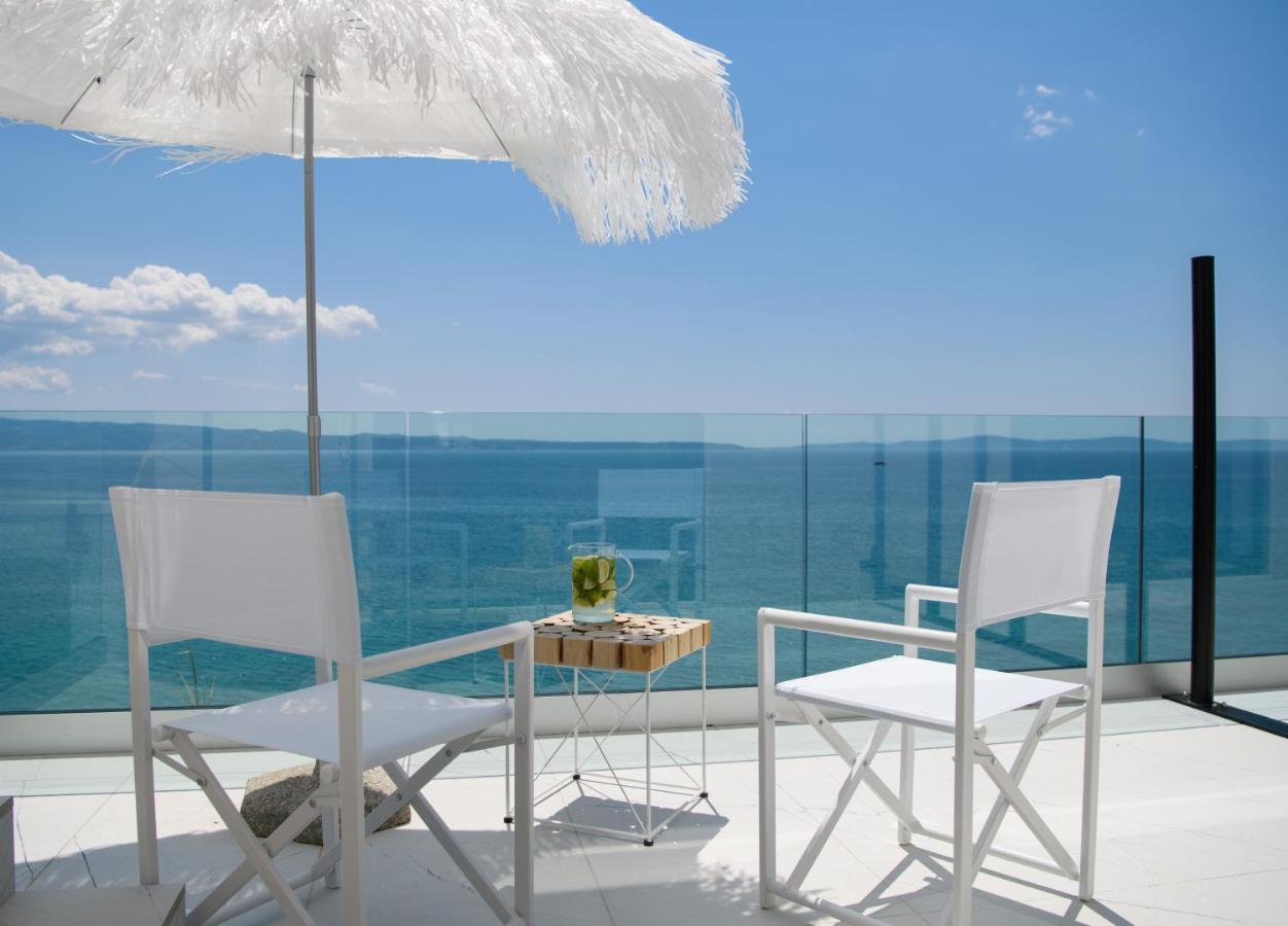 Gallery Luxury Suites & Rooms-Only Adults Split Exterior photo
